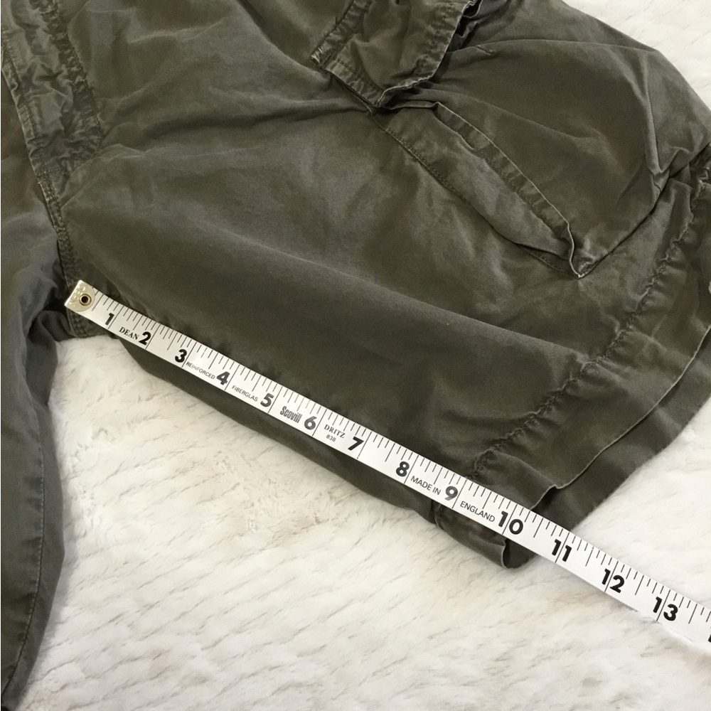 Perfection green cargo shorts size 52 / US36-38 - Picture 3 of 9